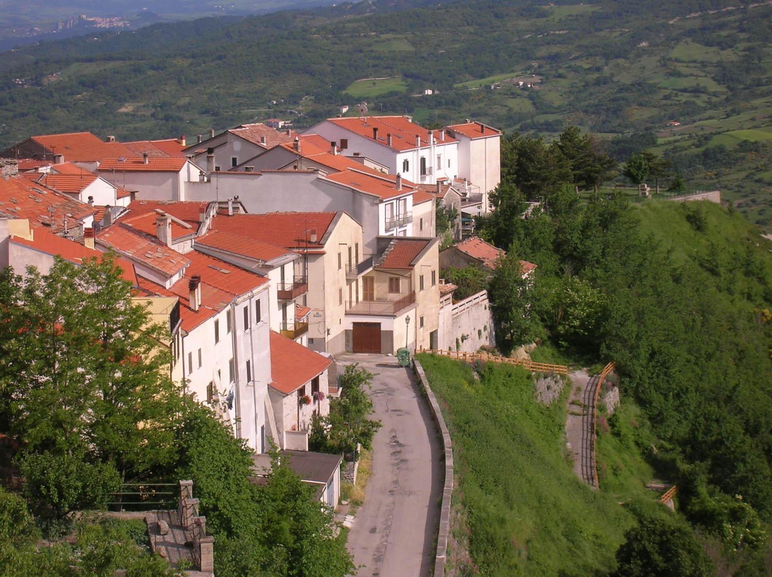 Borgo San Pietro Bed & Breakfast Agnone Exterior photo