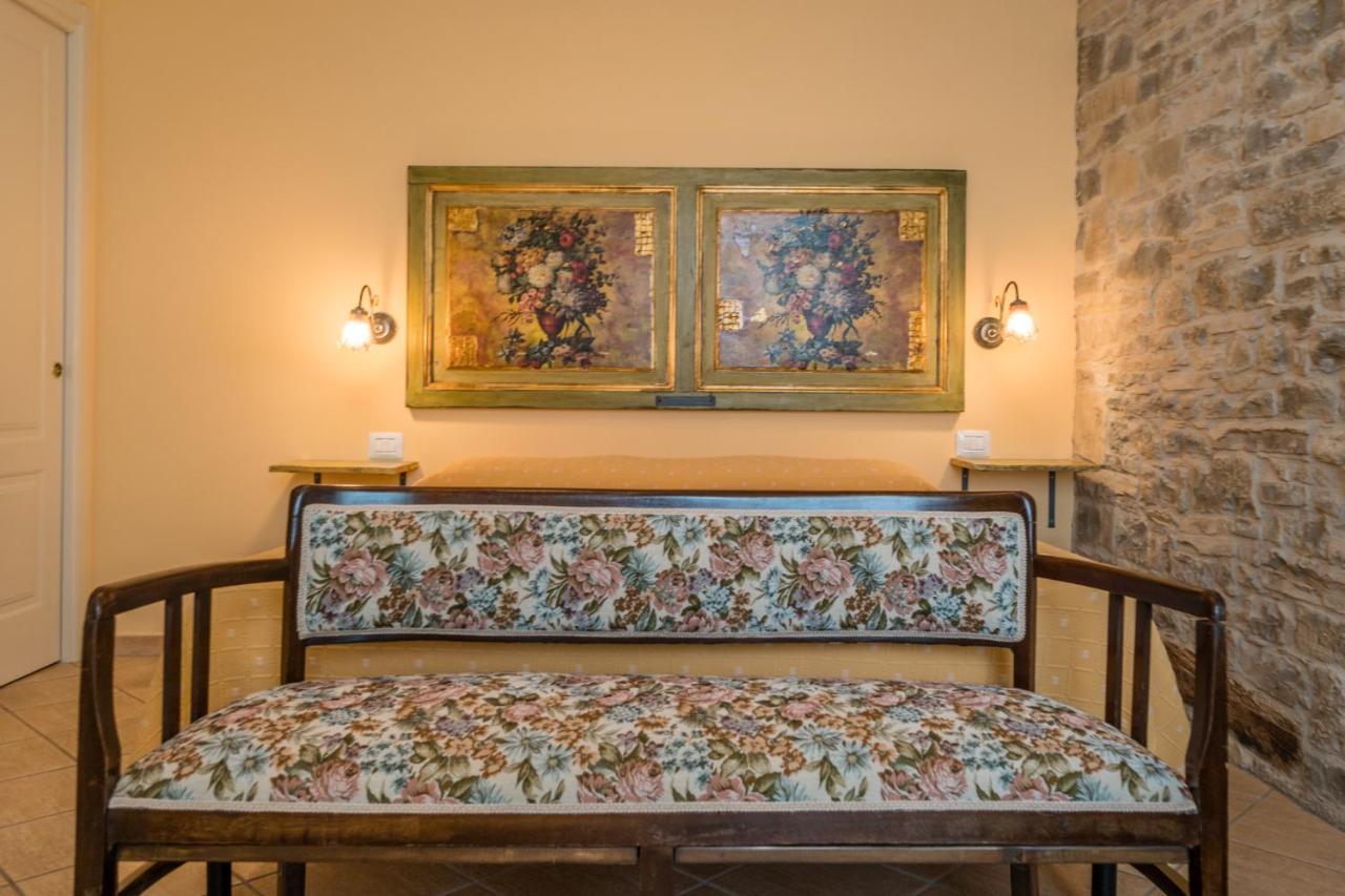 Borgo San Pietro Bed & Breakfast Agnone Exterior photo