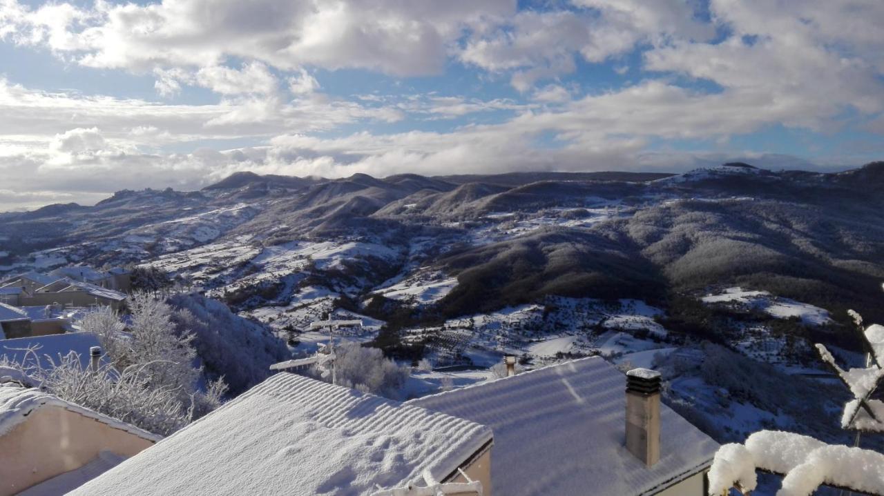 Borgo San Pietro Bed & Breakfast Agnone Exterior photo